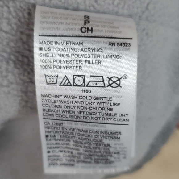 Old Navy gray puffer vest jacket - Picture 8 of 8